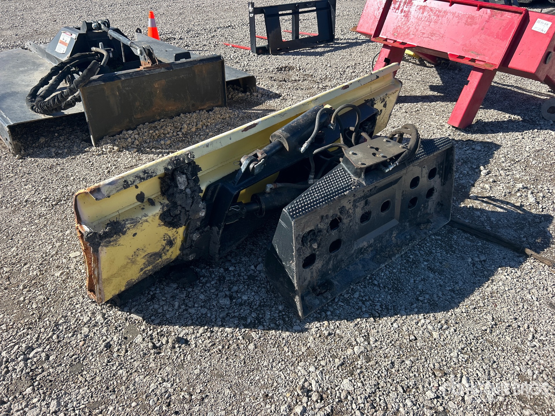 Grouser Products 1300