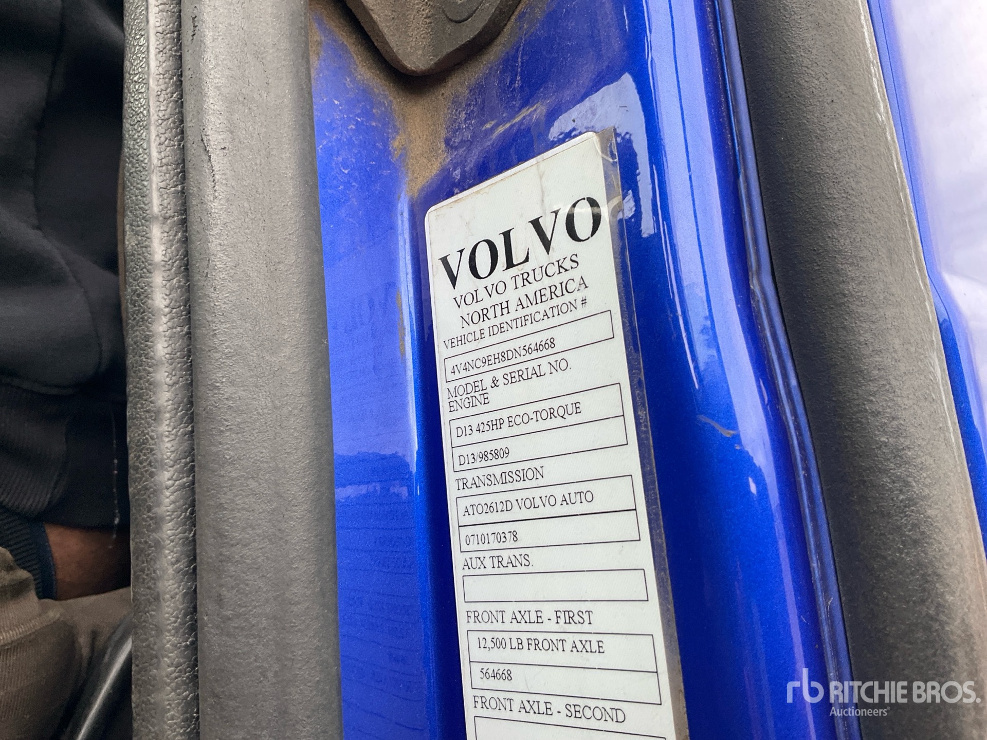 Photo of a 2013 Volvo VNL