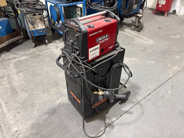 Lincoln Power MIG 210 MP 220 A MIG Electric Welder