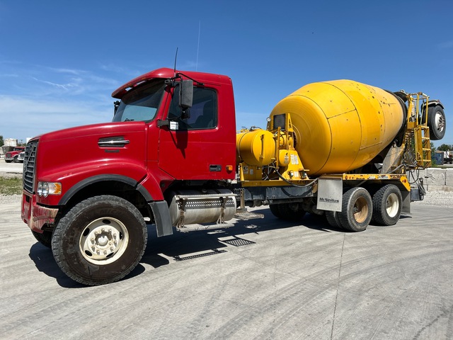 2007 Volvo VHD64F 8x4 Mixer Truck