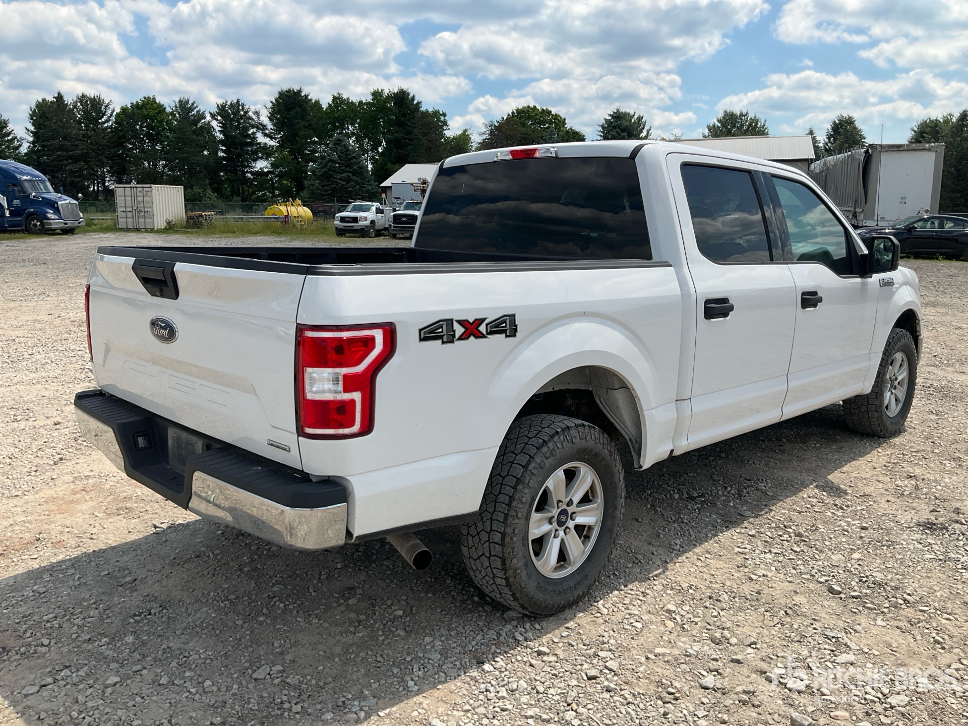 General Appearance with Picture, Right Rear Corner