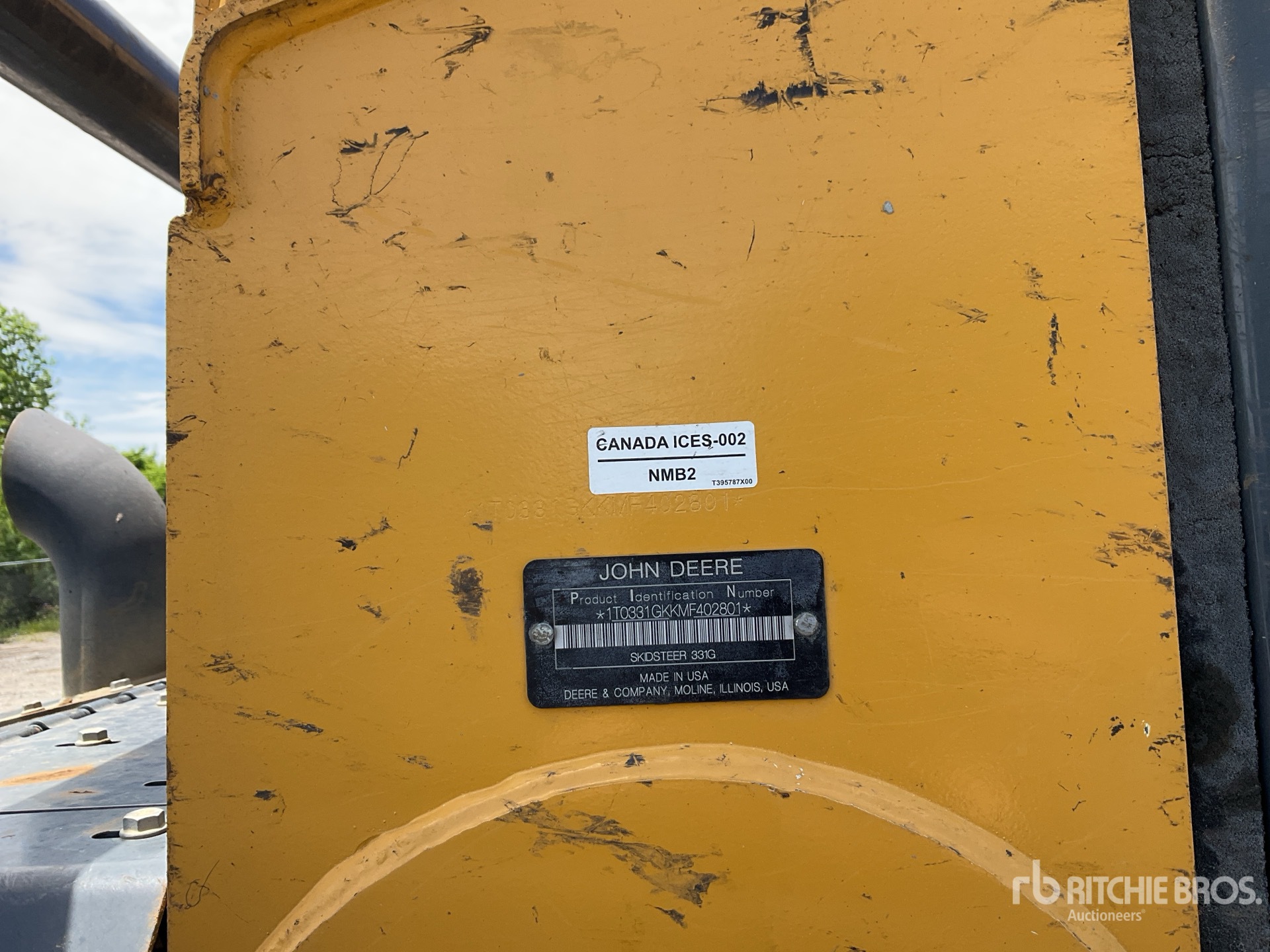 Photo of a 2021 John Deere 331G