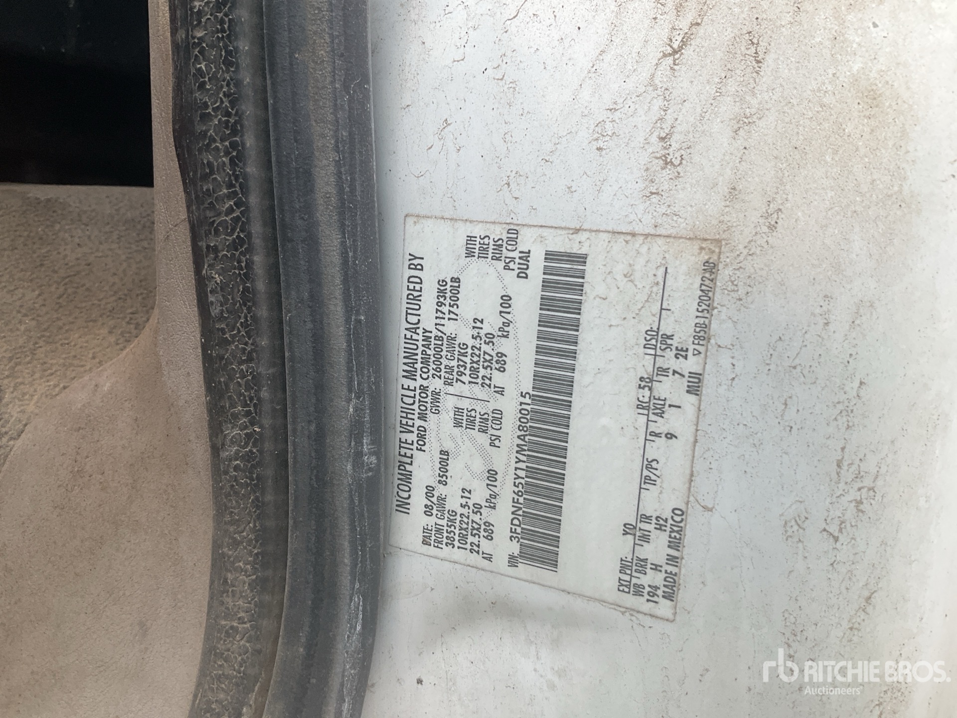 Photo of a 2000 Ford F-650
