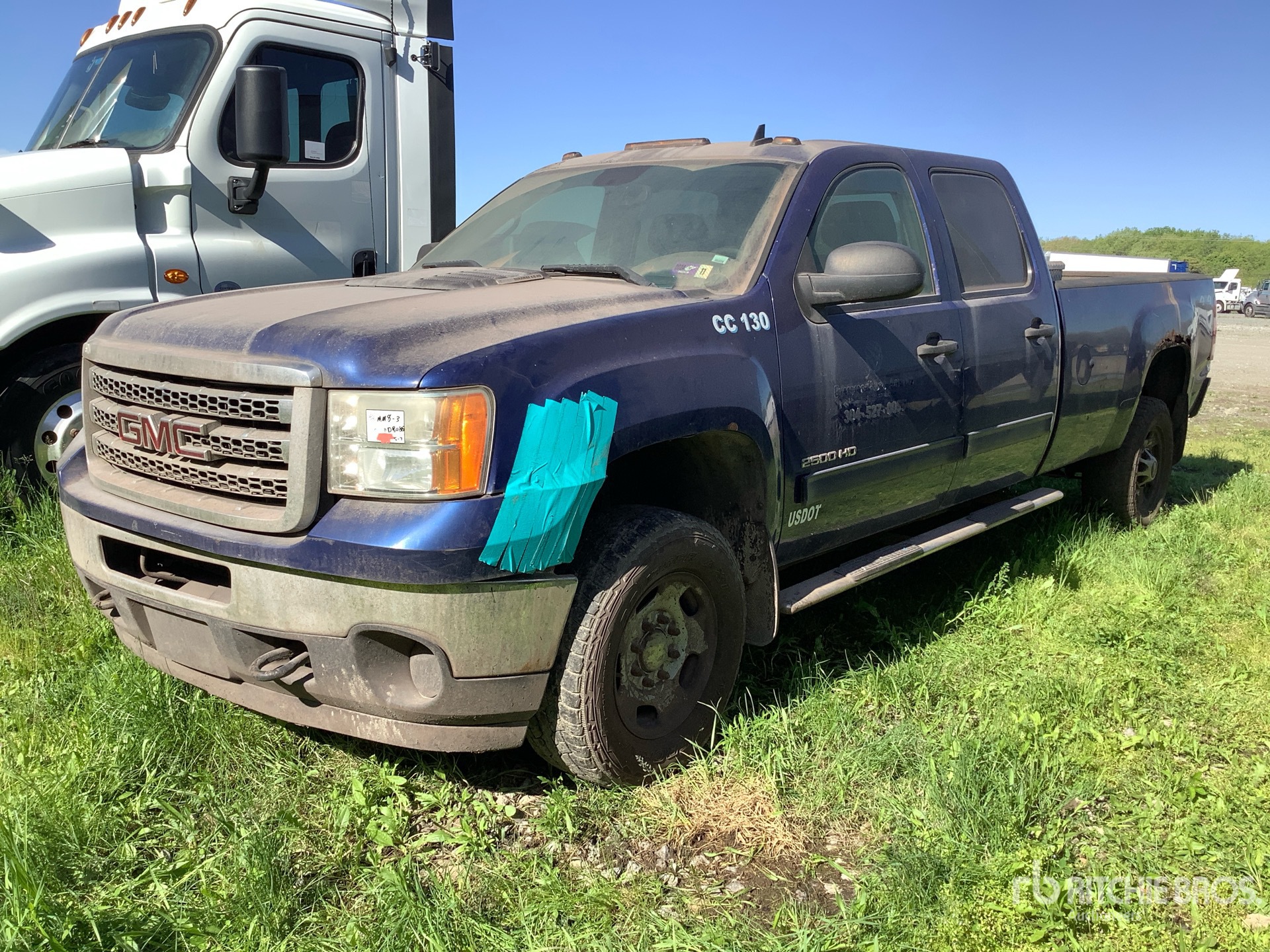 General Appearance with Picture, Left Front Corner