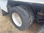 Underbody with Right Rear Drive Tires