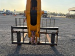 Hydraulics with Carriage Tilt Cylinder