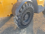 Chassis with Right Rear Tire