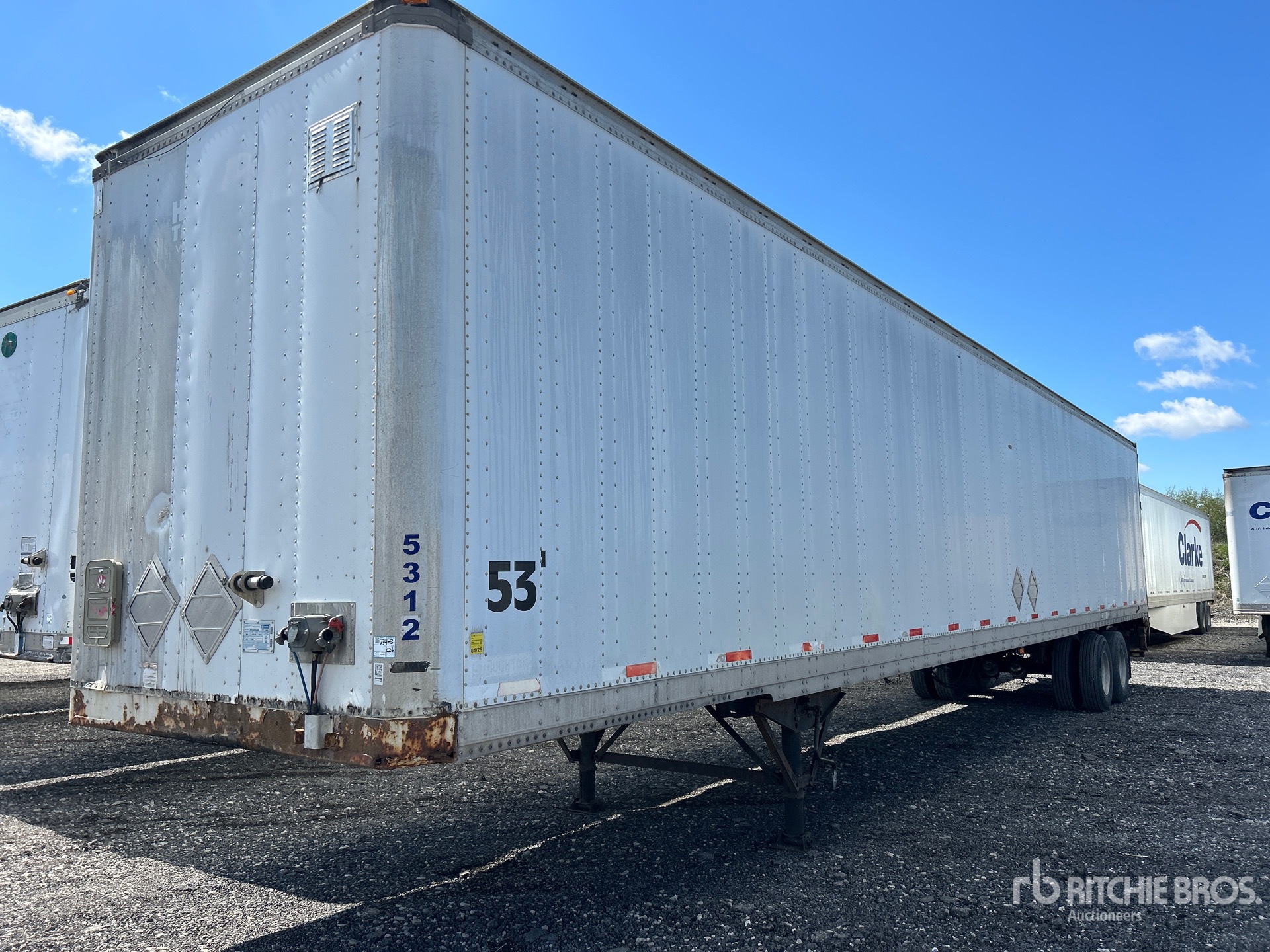 Photo of a 2000 Stoughton 53 ft x 102 in T/A