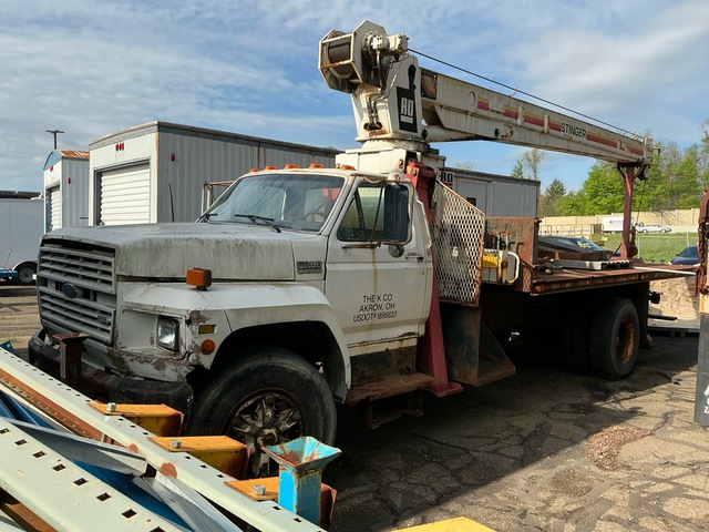 RO 110-55 11 ton Straight Boom on 1988 Ford F800 4x2 Boom Truck (Inoperable) RO 110-55 11 ton Straight Boom on 1988 Ford F800 4x2 Boom Truck (Inoperable)