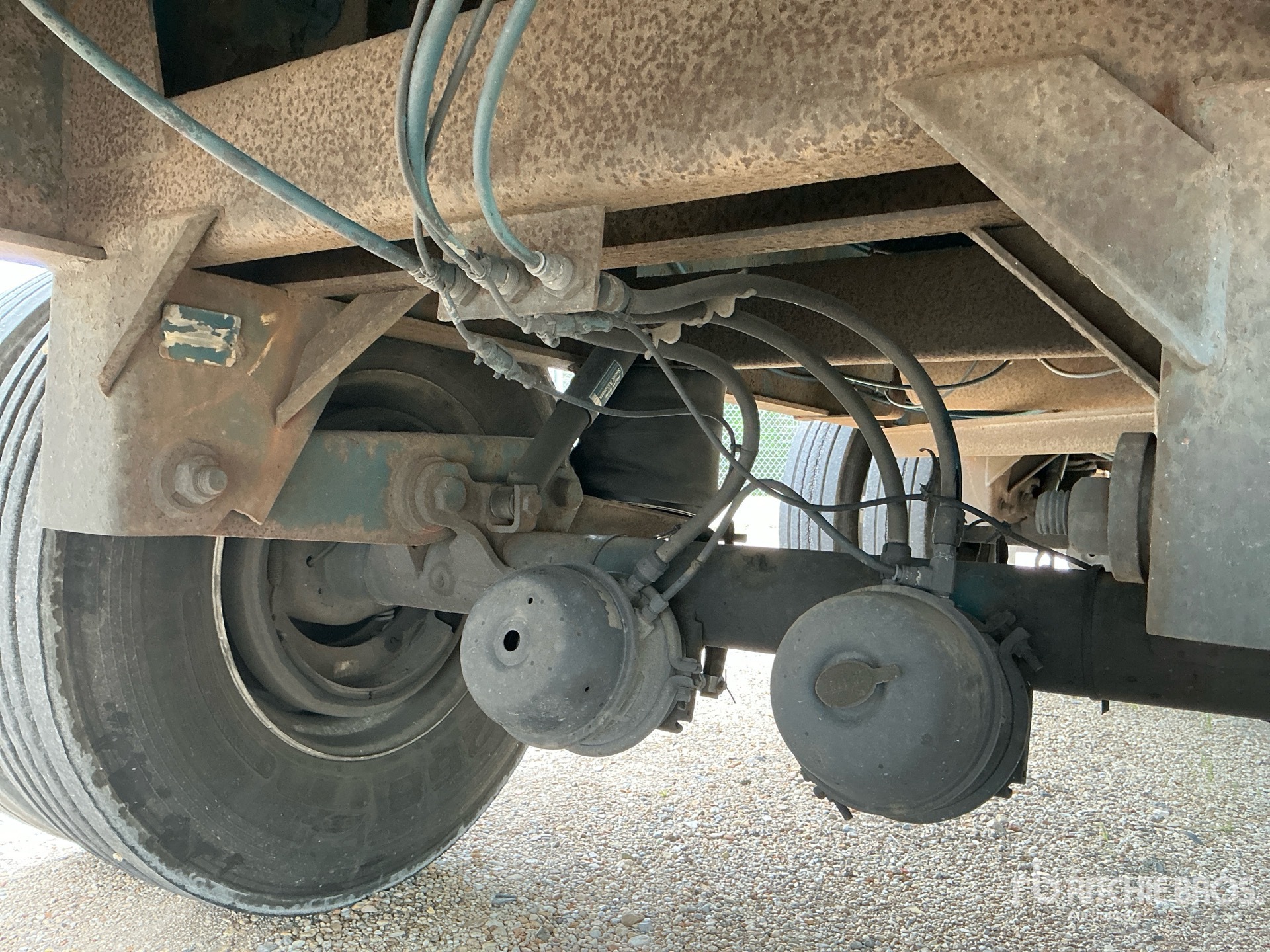 2000 Wabash 48 ft T/A Spread Axle