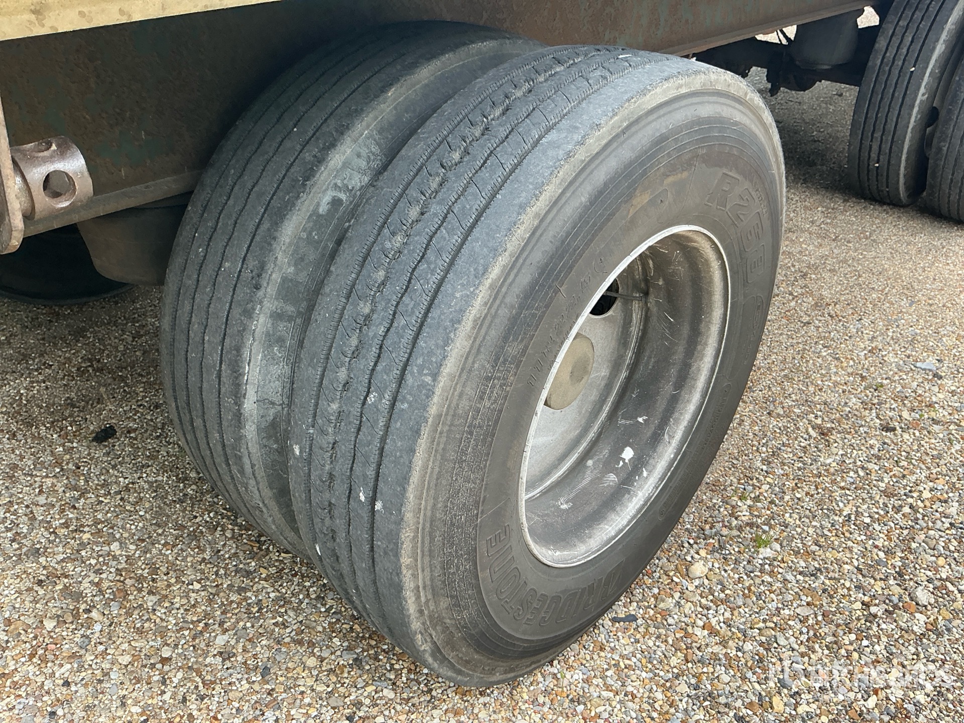 2000 Wabash 48 ft T/A Spread Axle