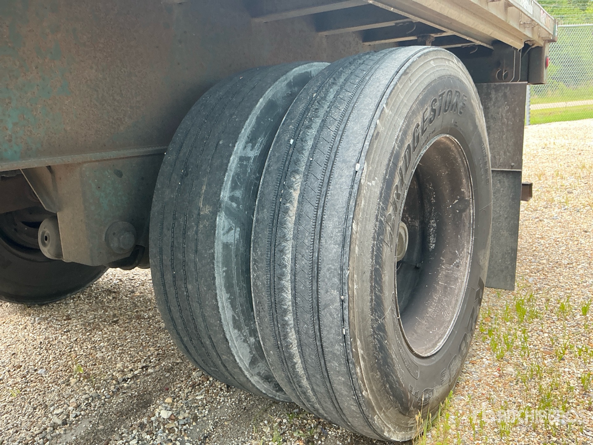 2000 Wabash 48 ft T/A Spread Axle