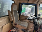 Cab with Seats/armrests
