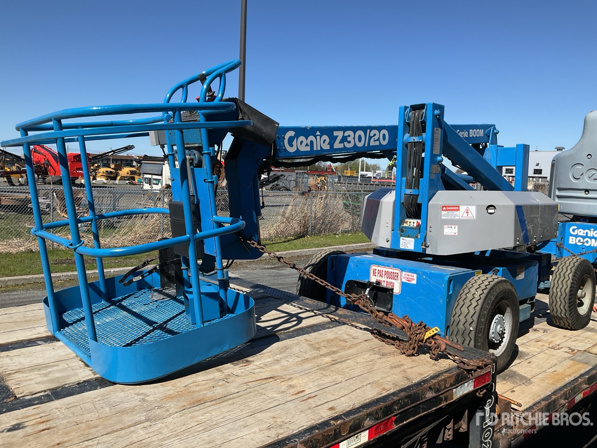 Photo of a 1995 Genie Z-30/20HD