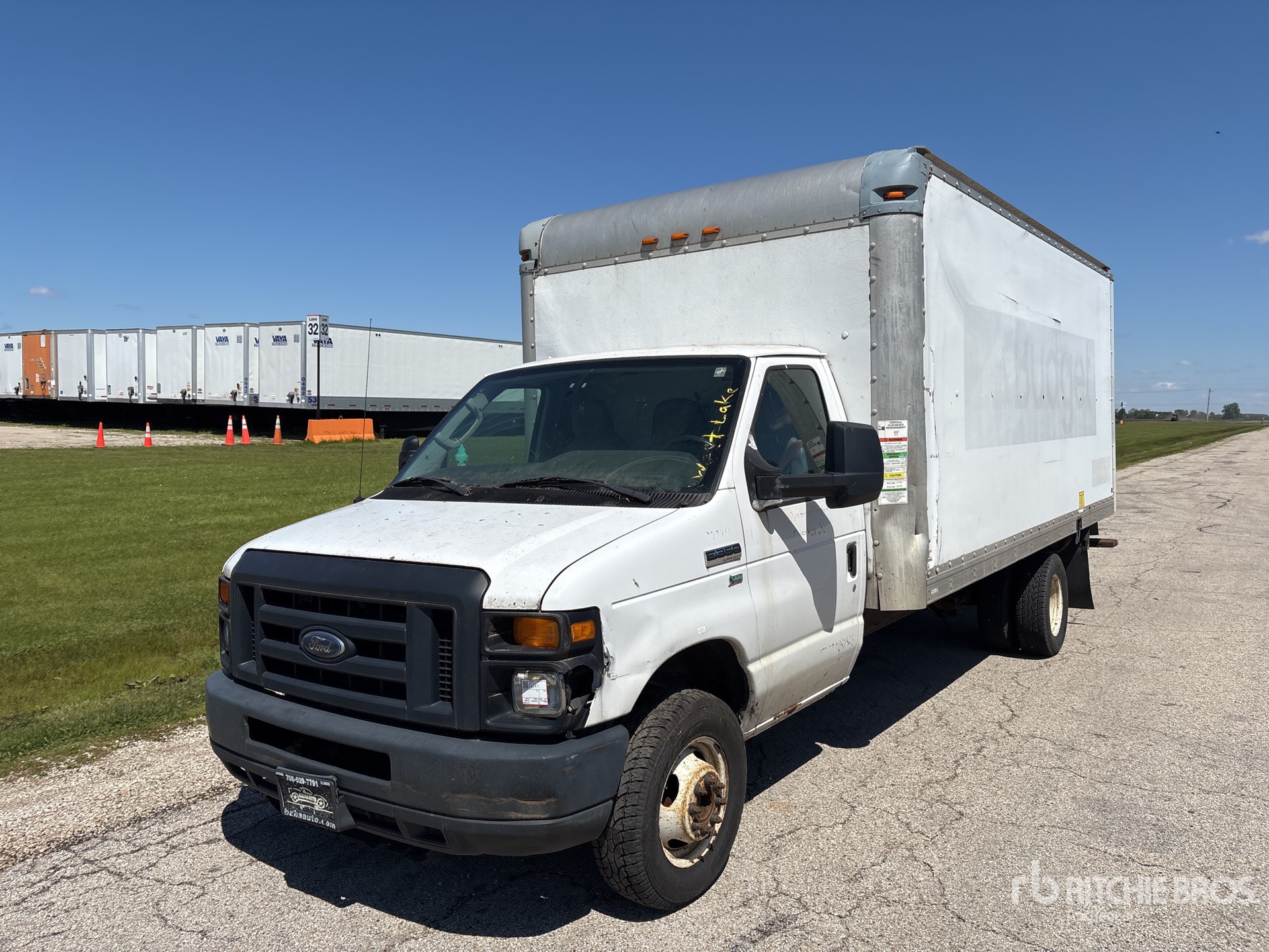 2013 Ford E350