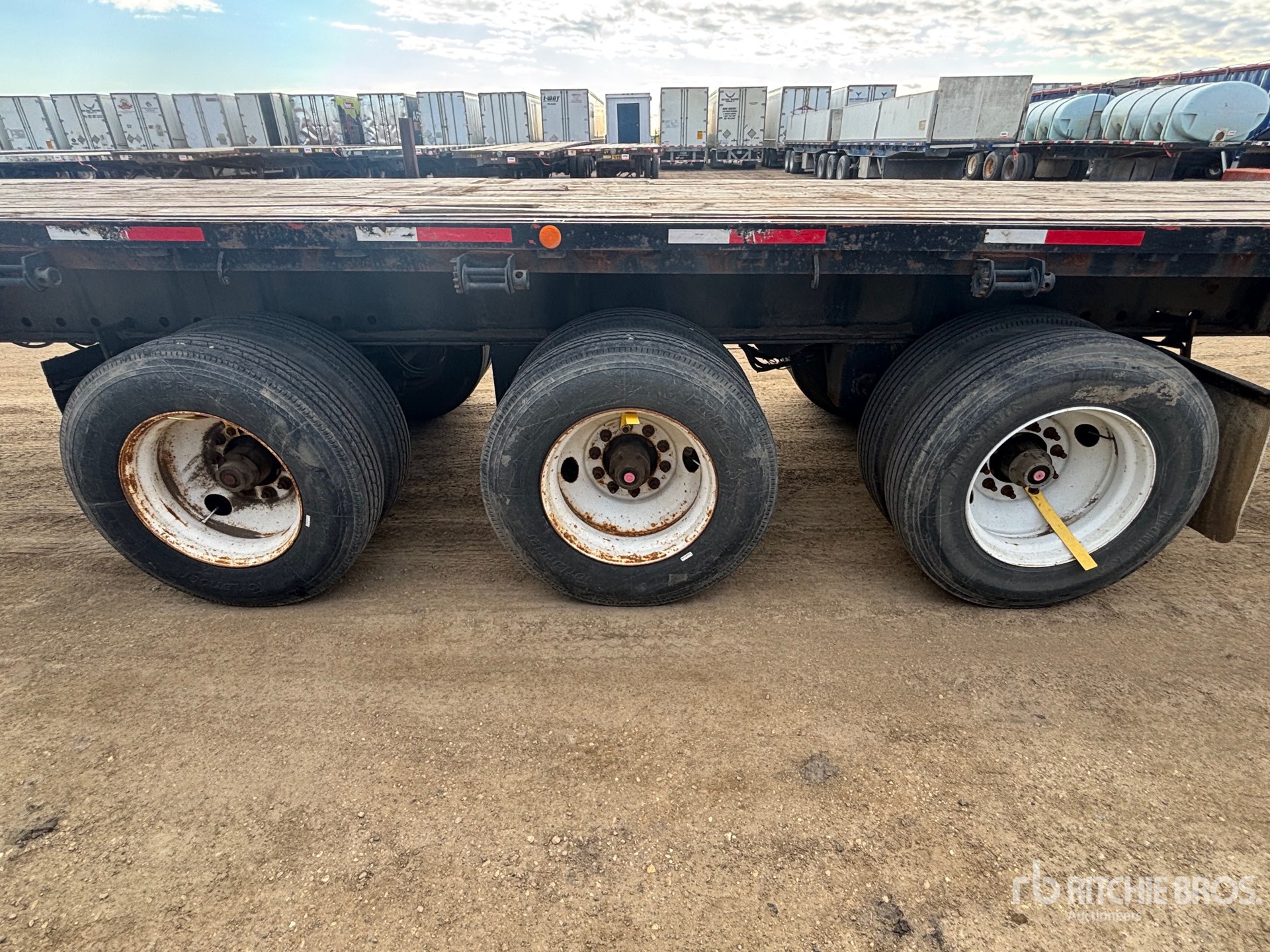 2006 Manac 53 FT TRI/A