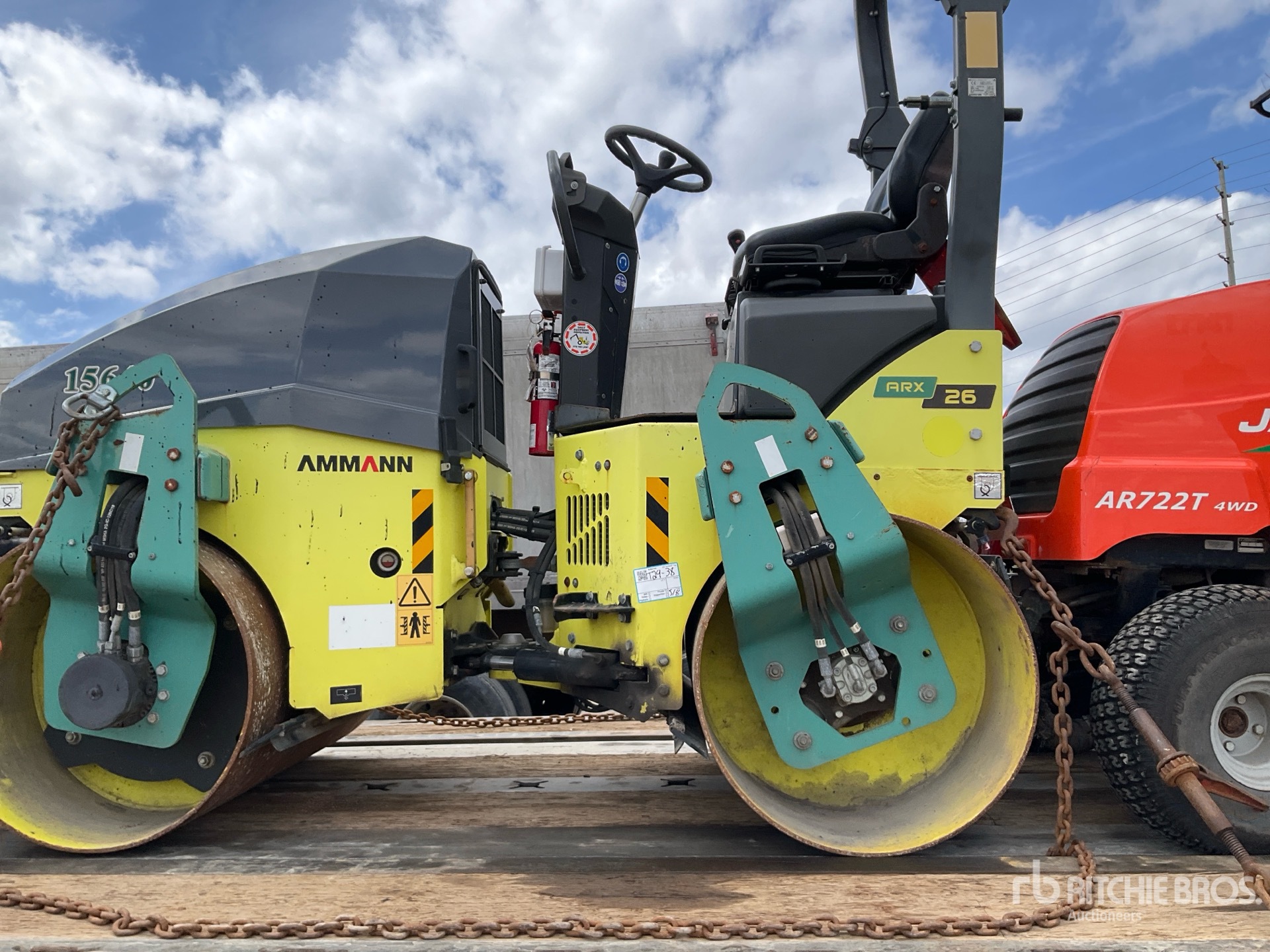 Photo of a 2015 Ammann ARX 26-2