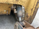Hydraulics with Bucket Tilt Cylinders