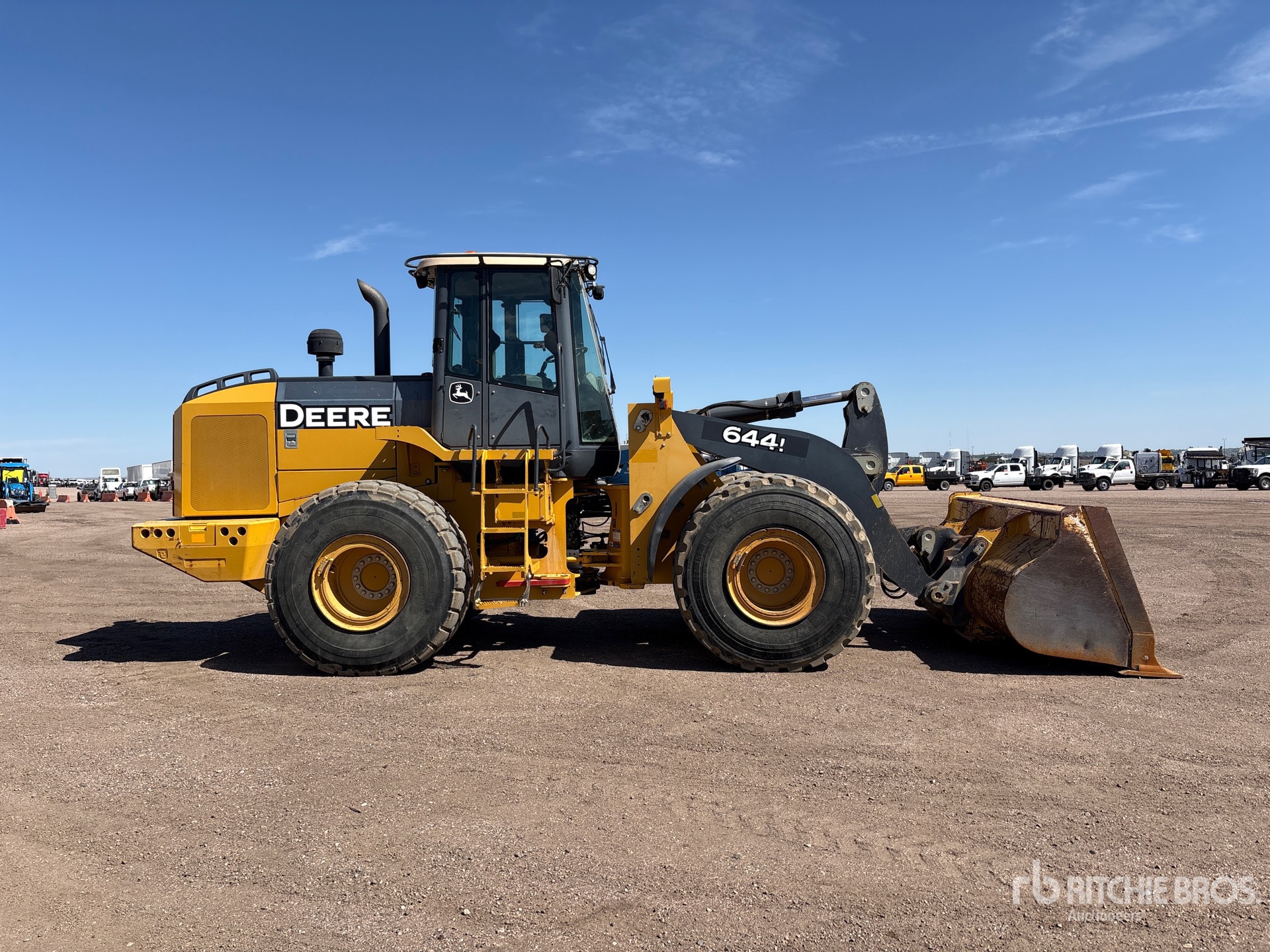 Photo of a 2014 John Deere 644K