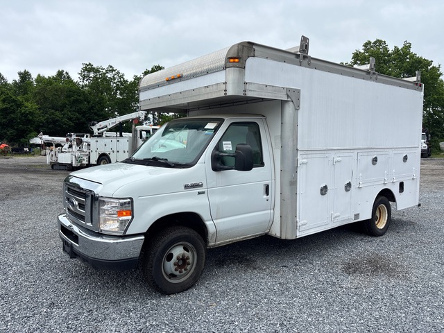 2016 Ford E-SERIES Super Duty Cargo Van