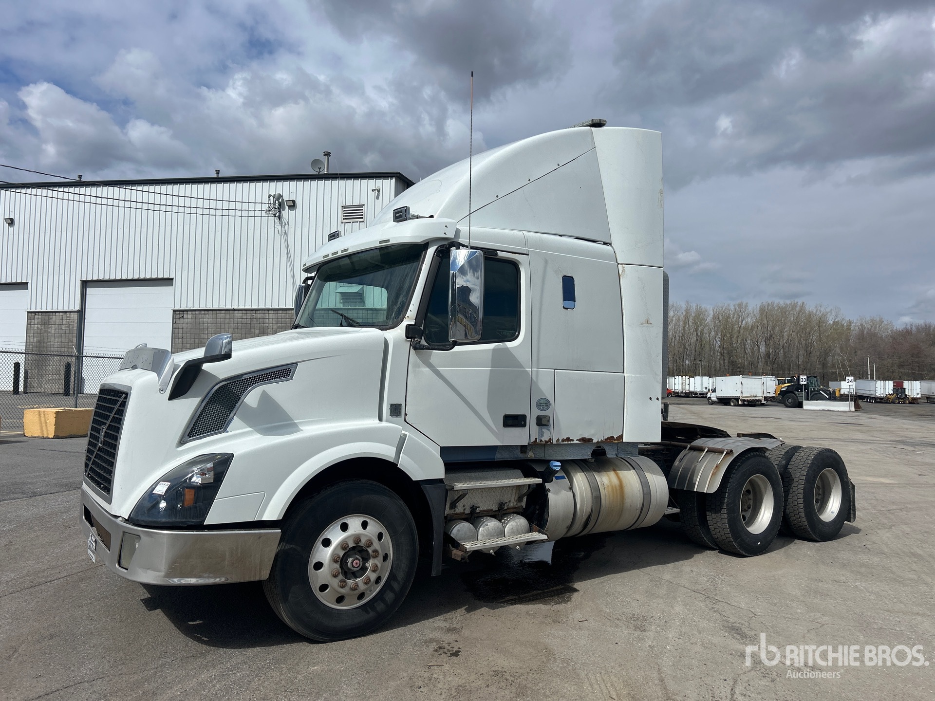 Photo of a 2016 Volvo VNL