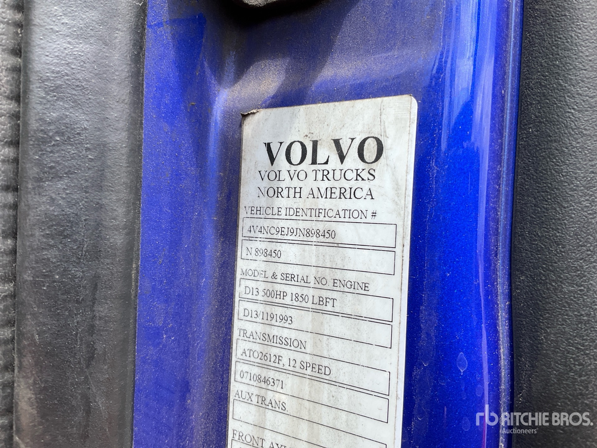 Photo of a 2018 Volvo VNL64T