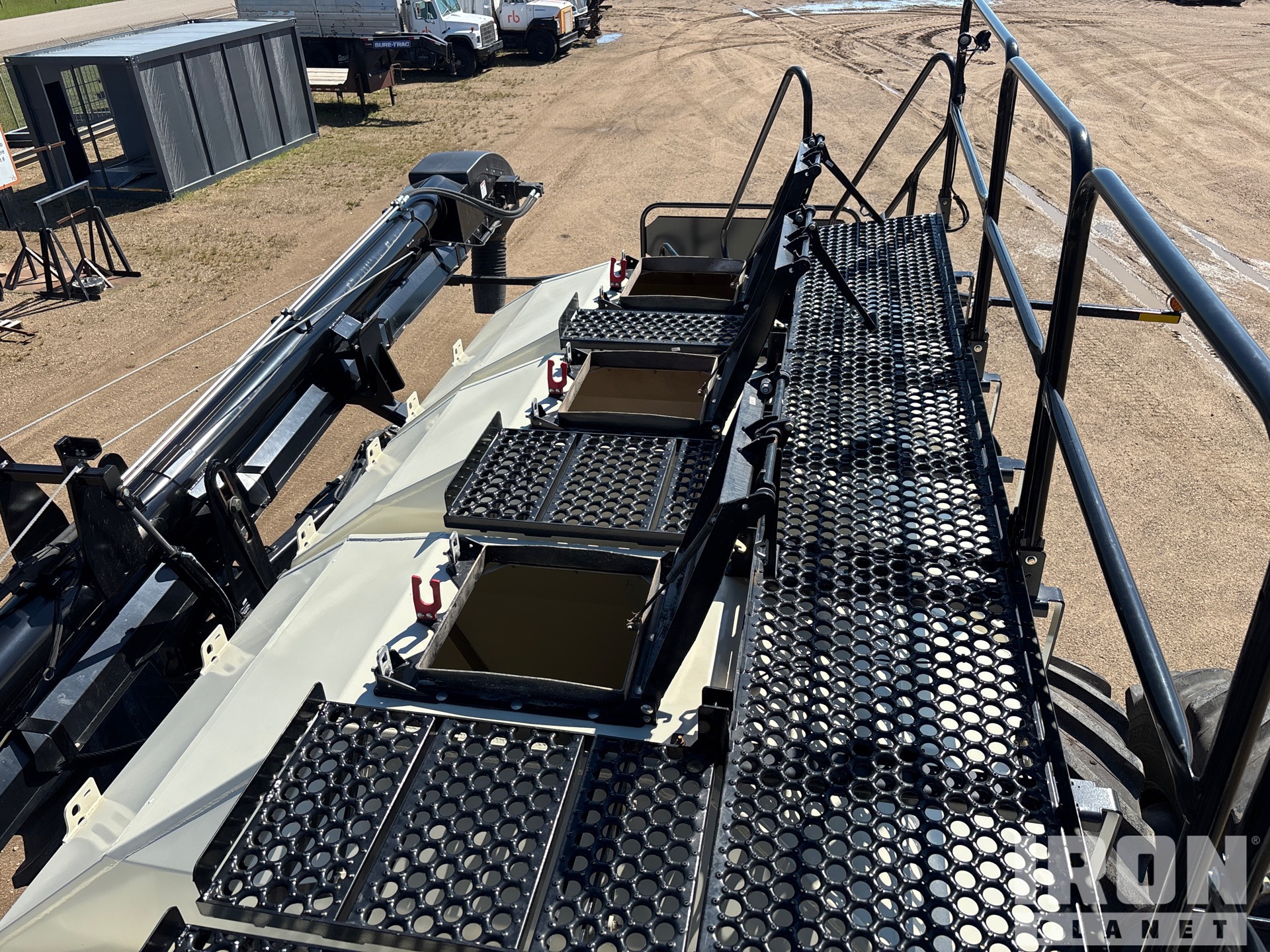 2023 Bourgault 3335-76PHD