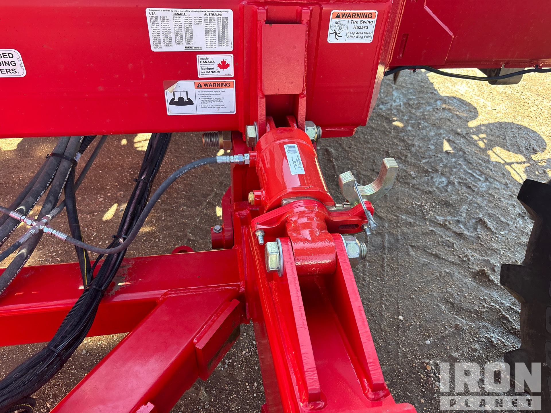 2023 Bourgault 3335-76PHD