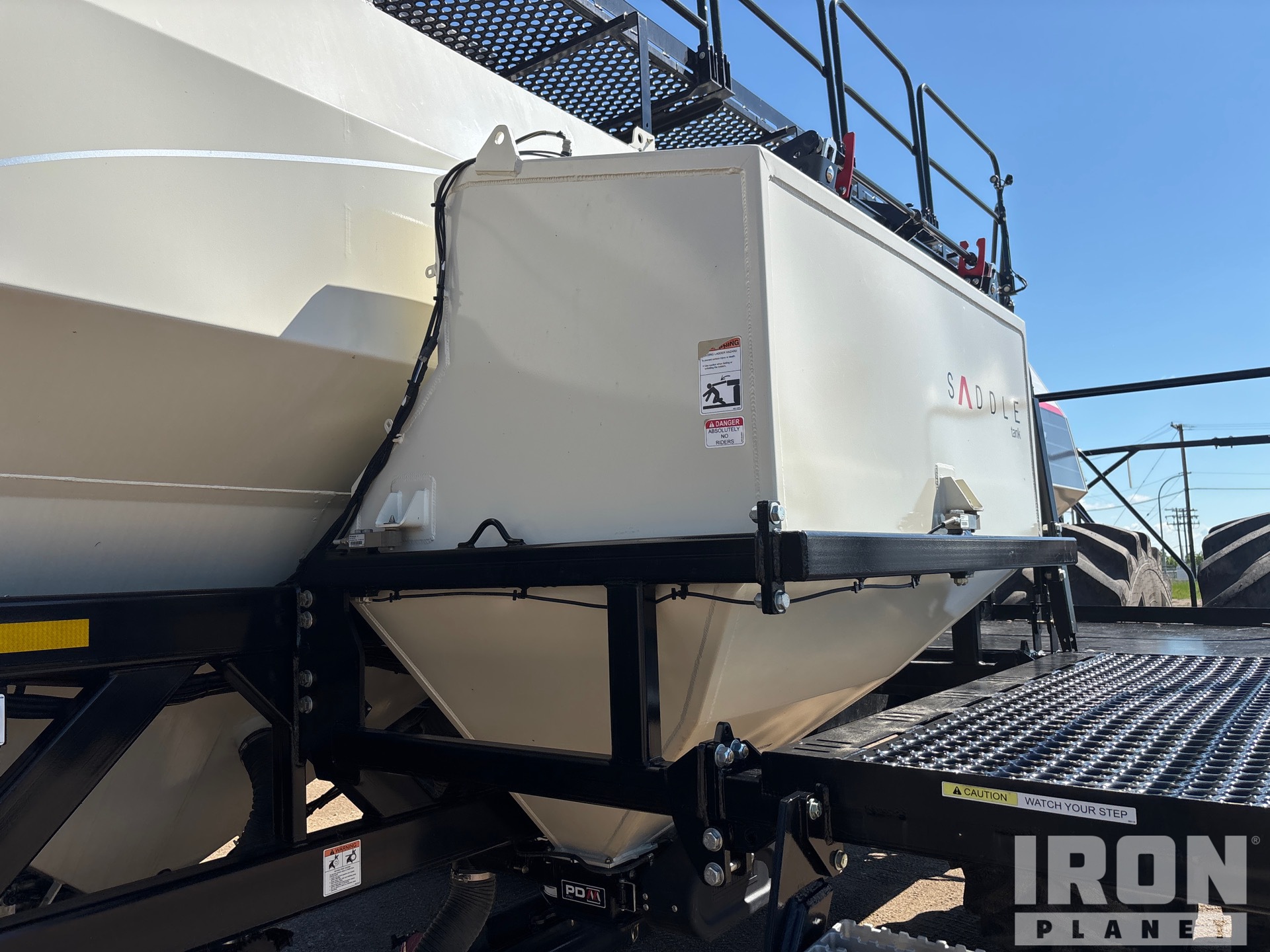 2023 Bourgault 3335-76PHD