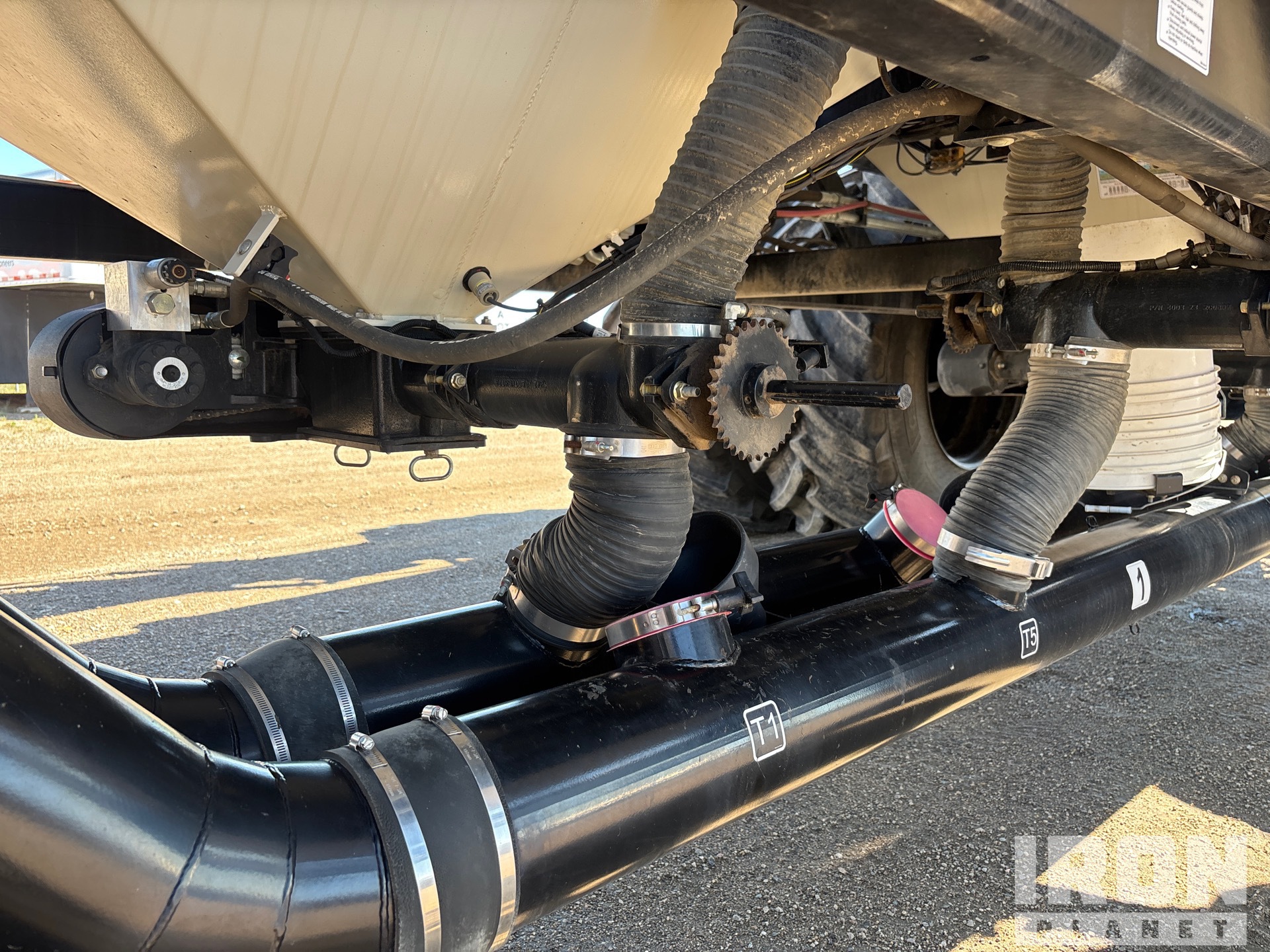 2023 Bourgault 3335-76PHD
