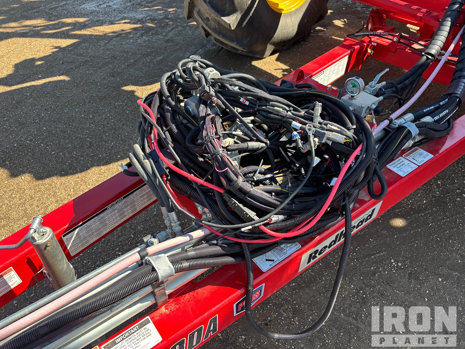 2023 Bourgault 3335-76PHD