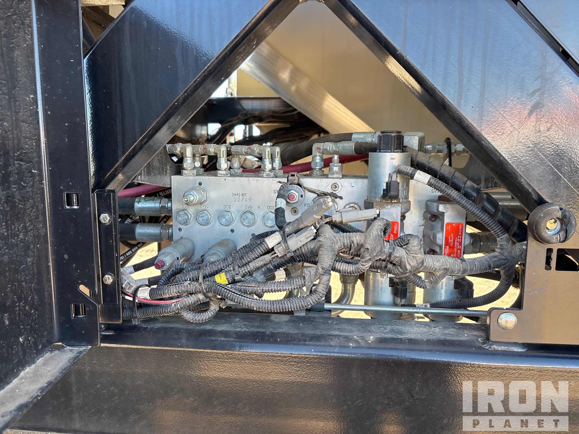 2023 Bourgault 3335-76PHD