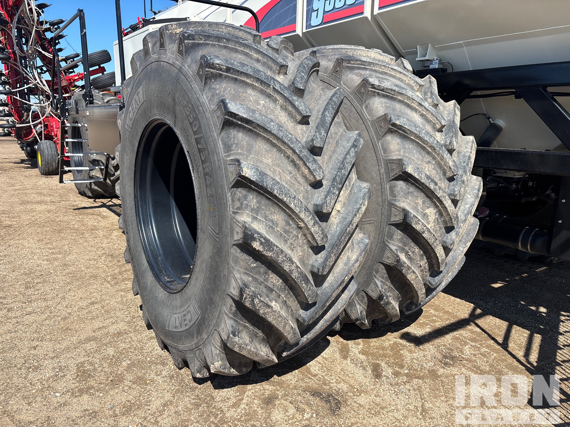 2023 Bourgault 3335-76PHD
