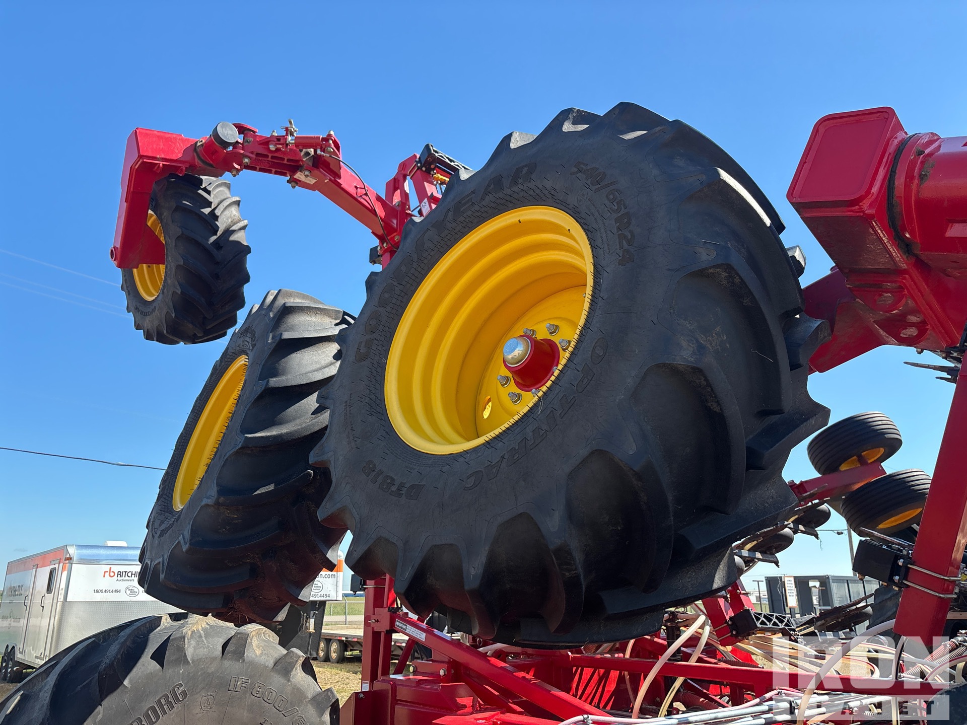 2023 Bourgault 3335-76PHD