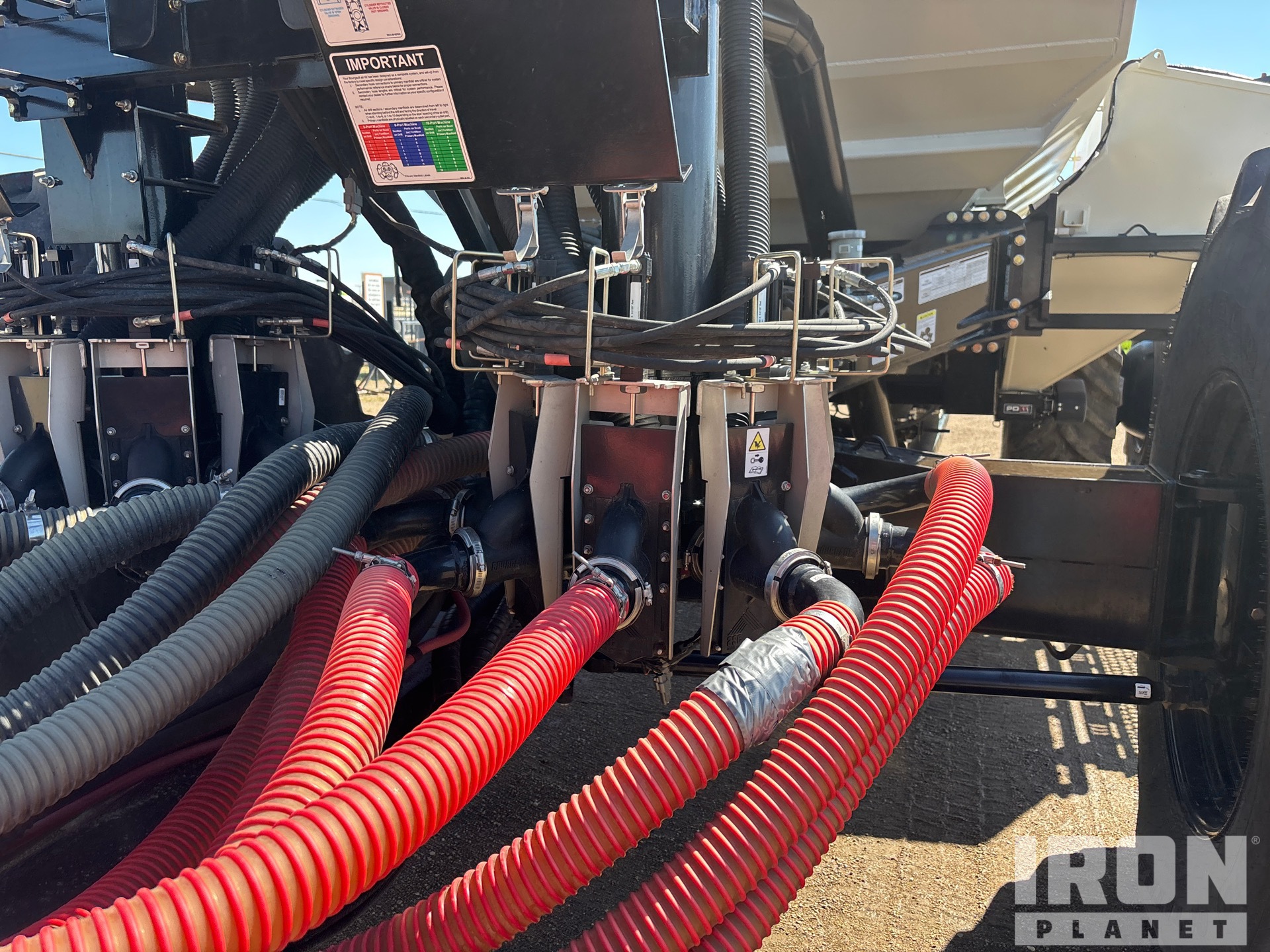 2023 Bourgault 3335-76PHD