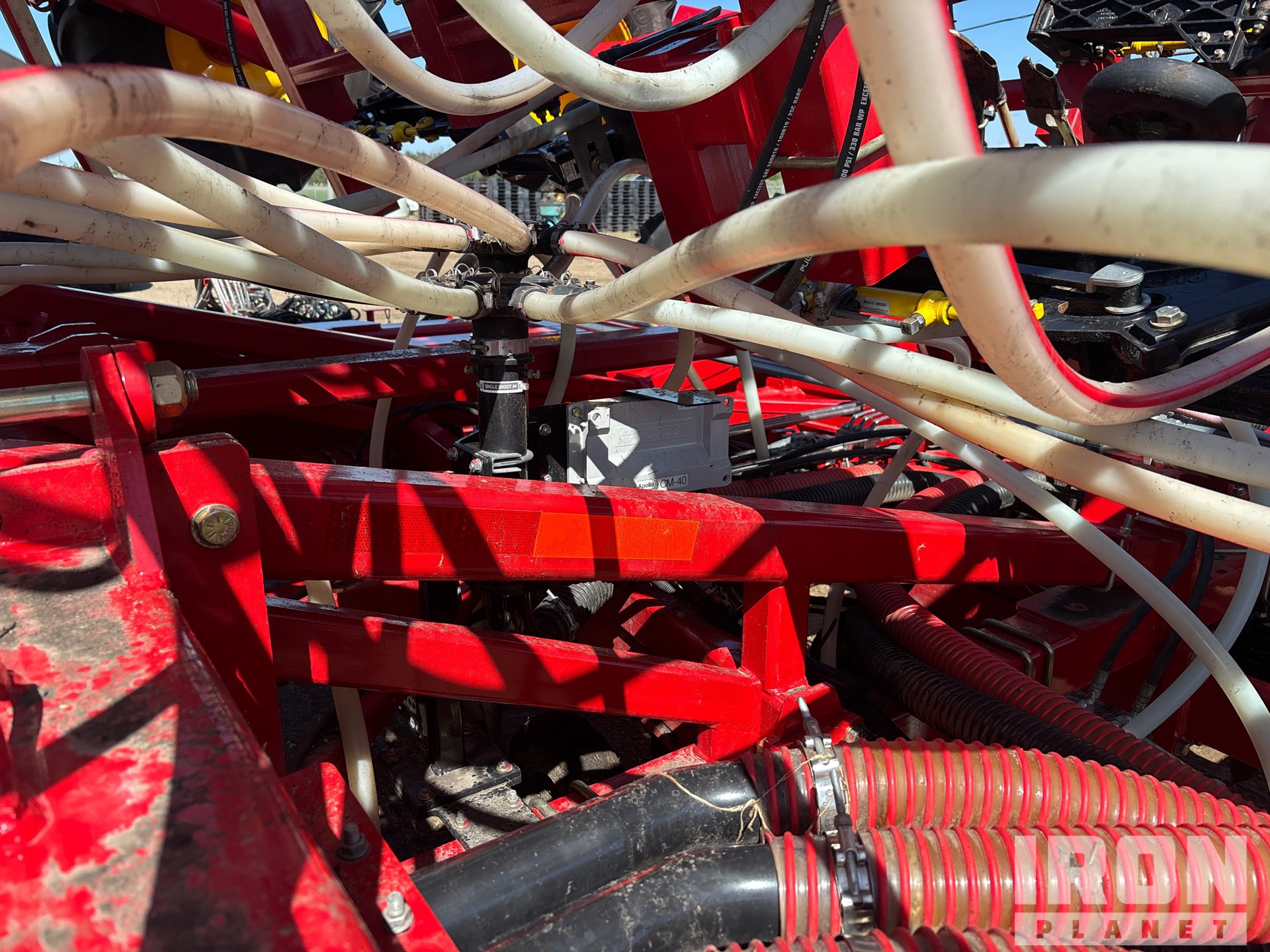 2023 Bourgault 3335-76PHD