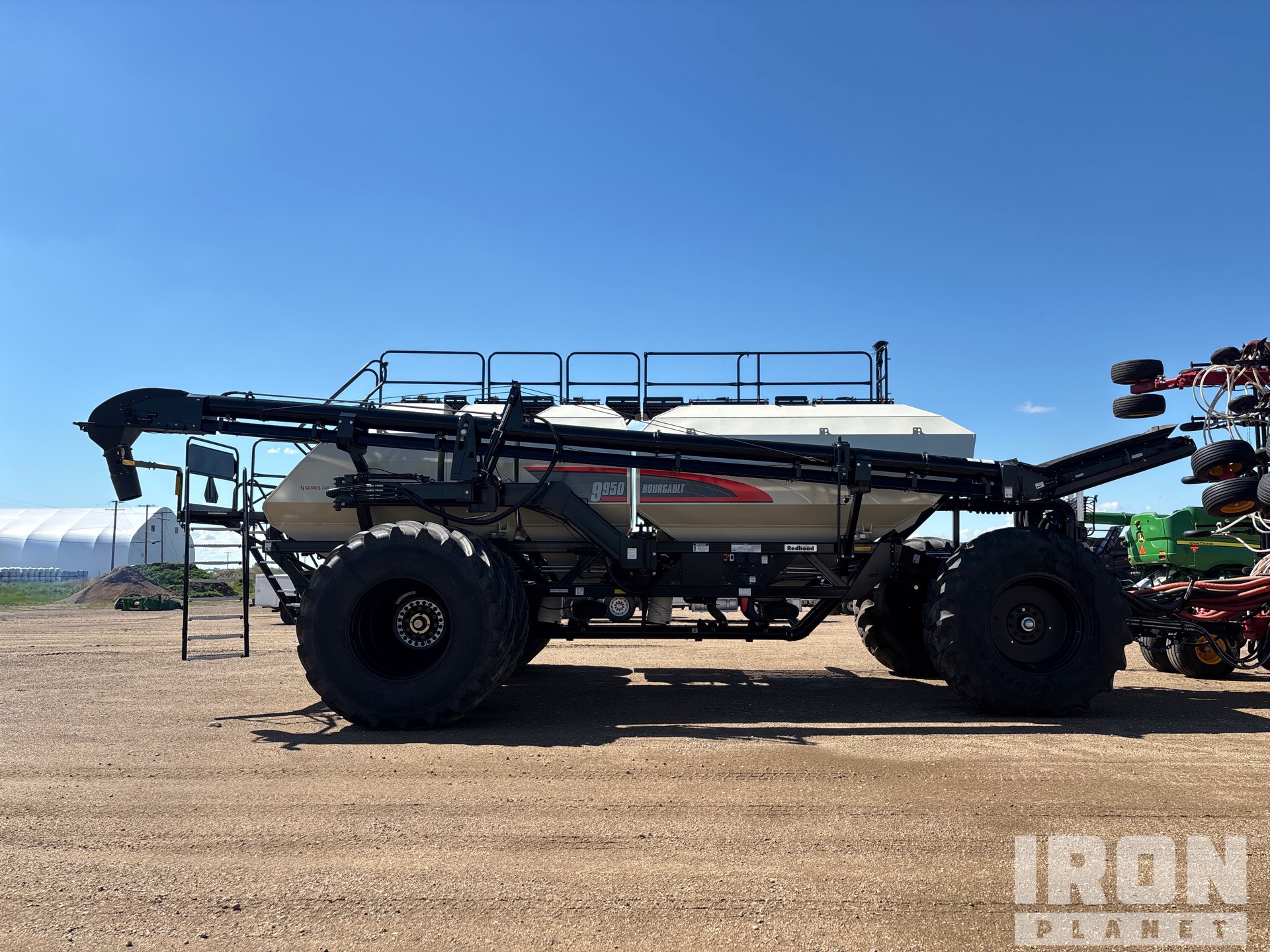 2023 Bourgault 3335-76PHD