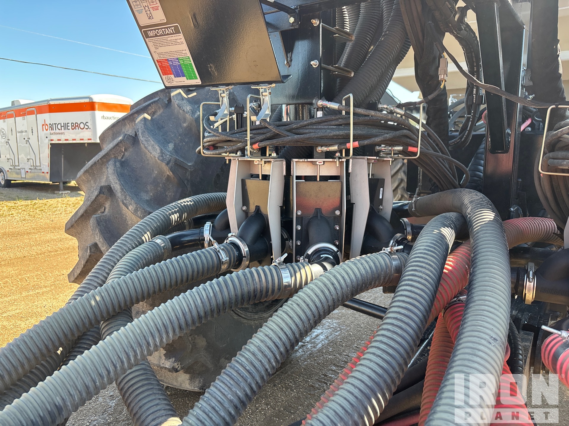 2023 Bourgault 3335-76PHD