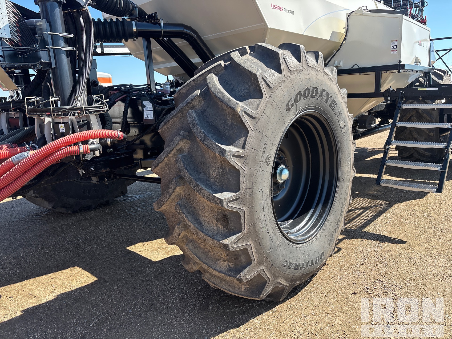 2023 Bourgault 3335-76PHD