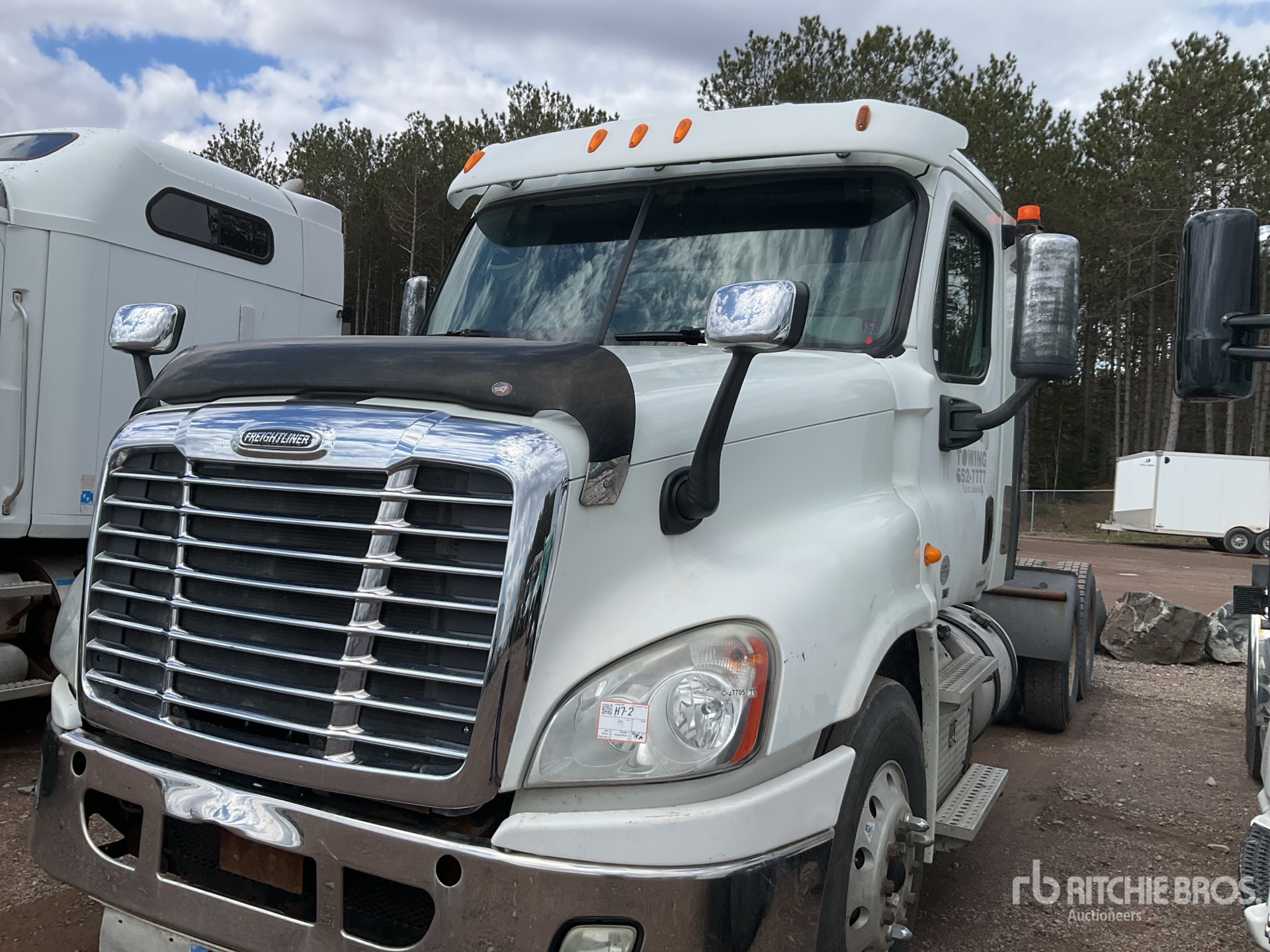 Photo of a 2011 Freightliner CASCADIA 113