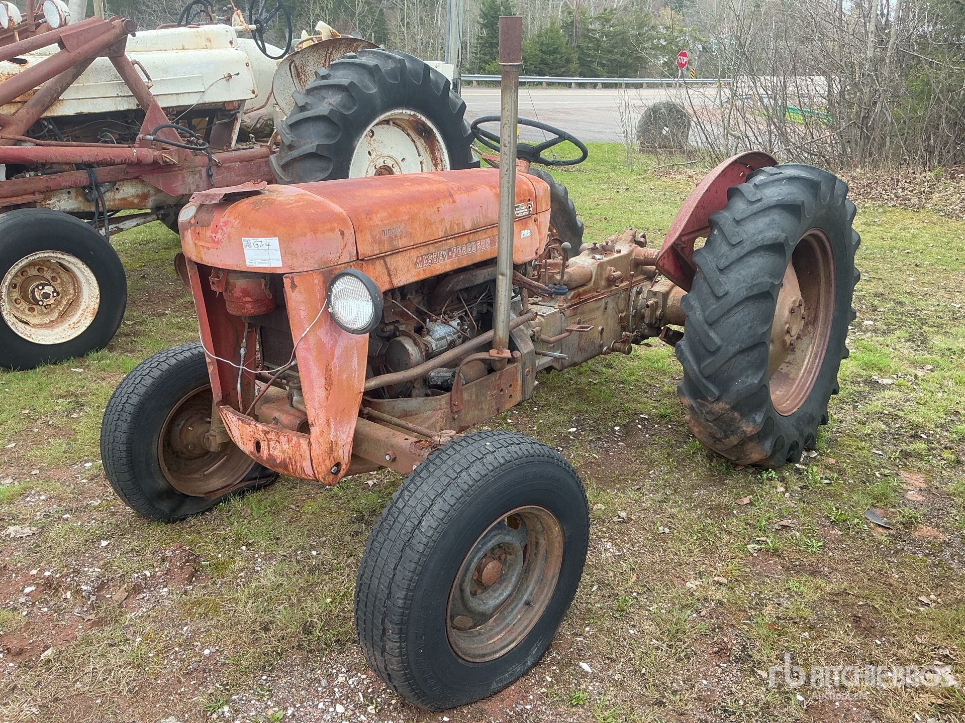 General Appearance with Picture, Left Front Corner