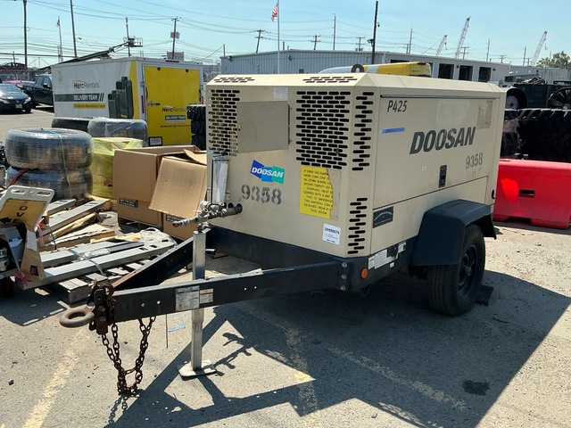 2014 (unverified) Doosan P425/HP375 T4I 425 cfm Mobile Air Compressor
