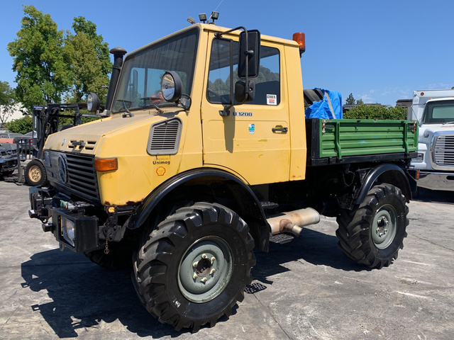 1994 (unverified) Mercedes-Benz Unimog U1200 S/A Flatbed Truck
