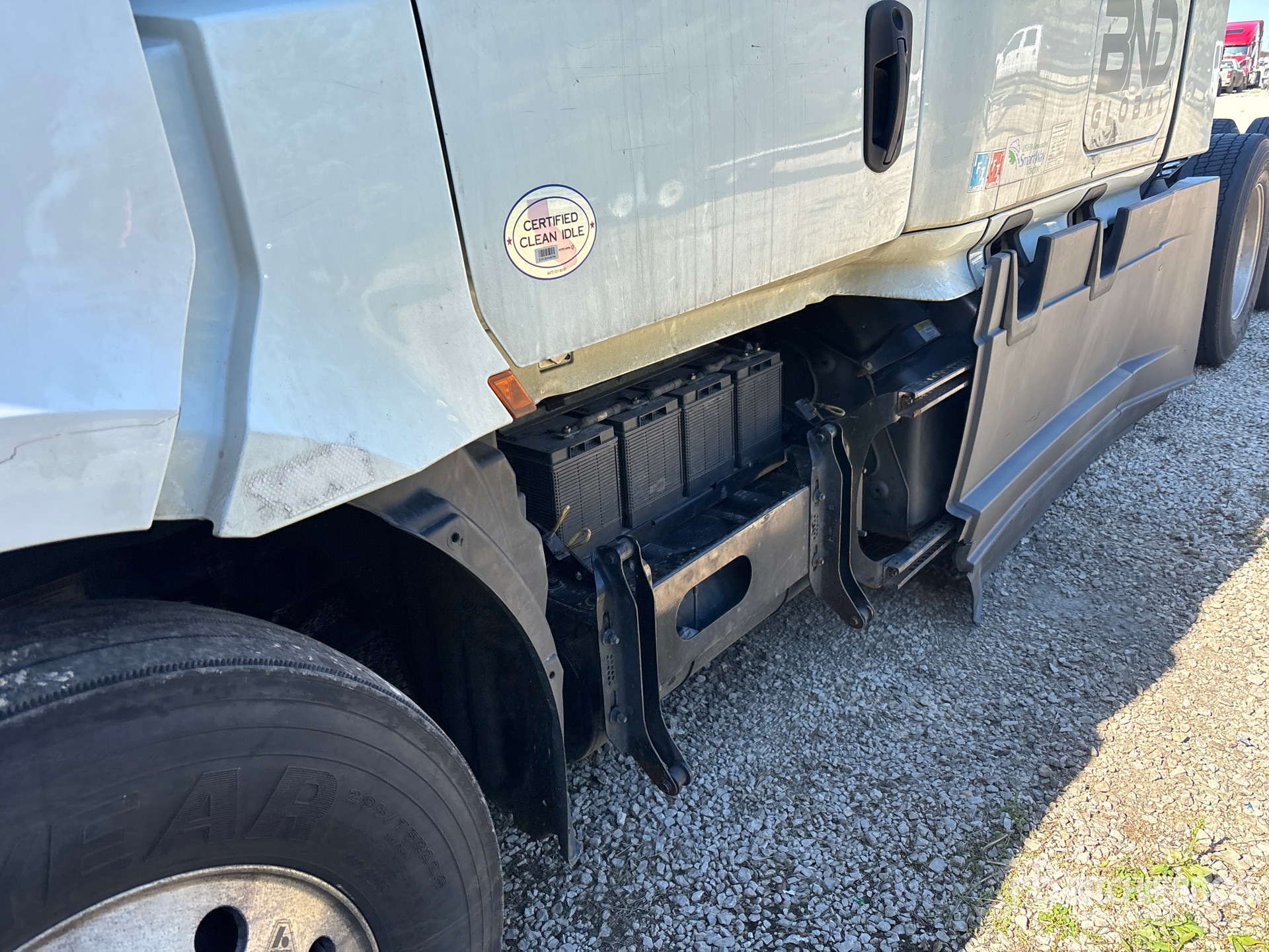 2021 Freightliner CASCADIA 126