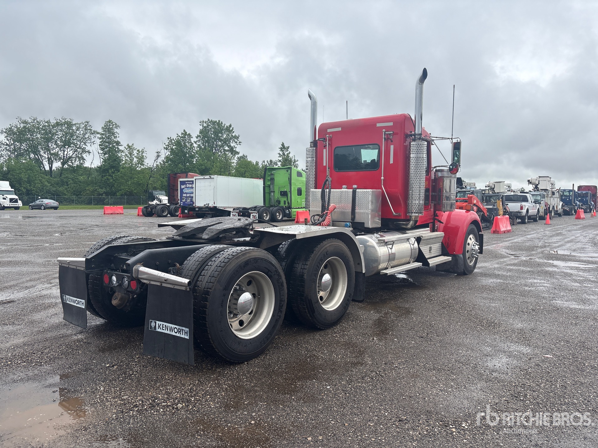 General Appearance with Picture, Right Rear Corner