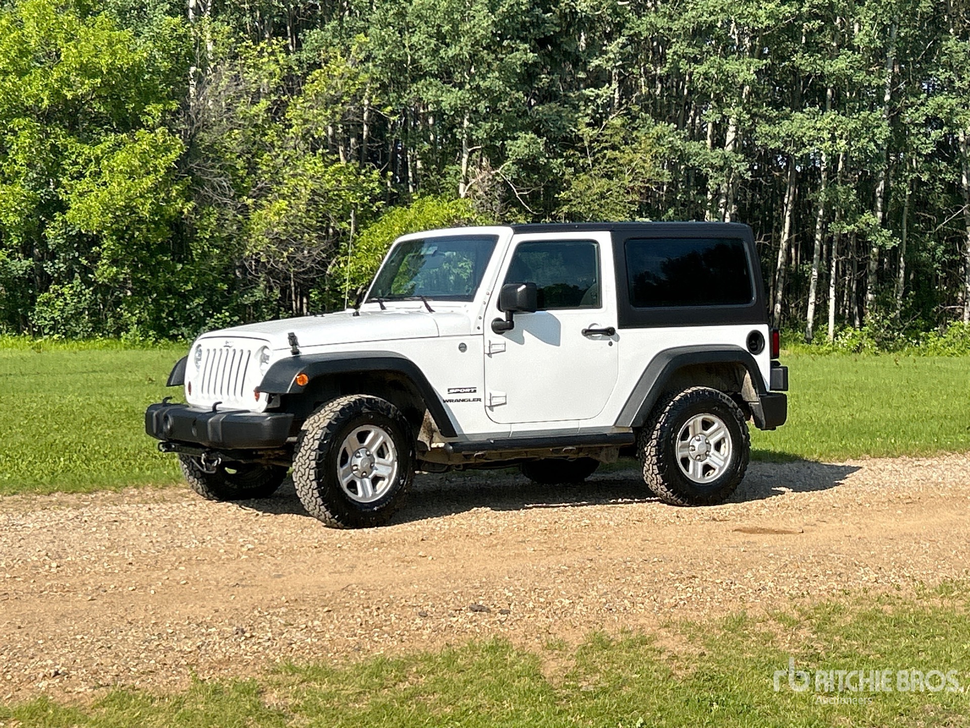 General Appearance with Picture, Left Front Corner