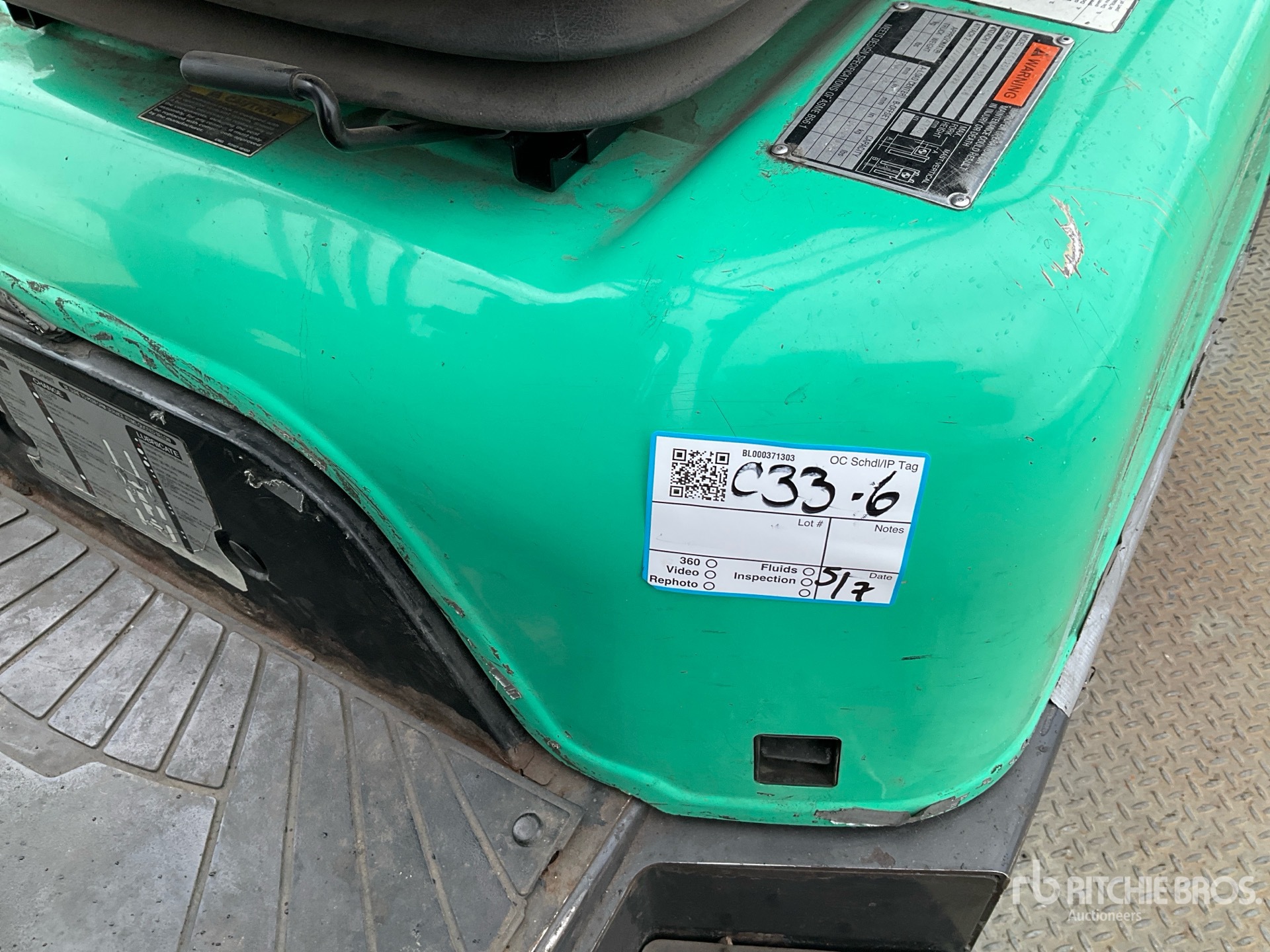Photo of a  Mitsubishi F6025K