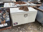4 Underbody - Truck with
