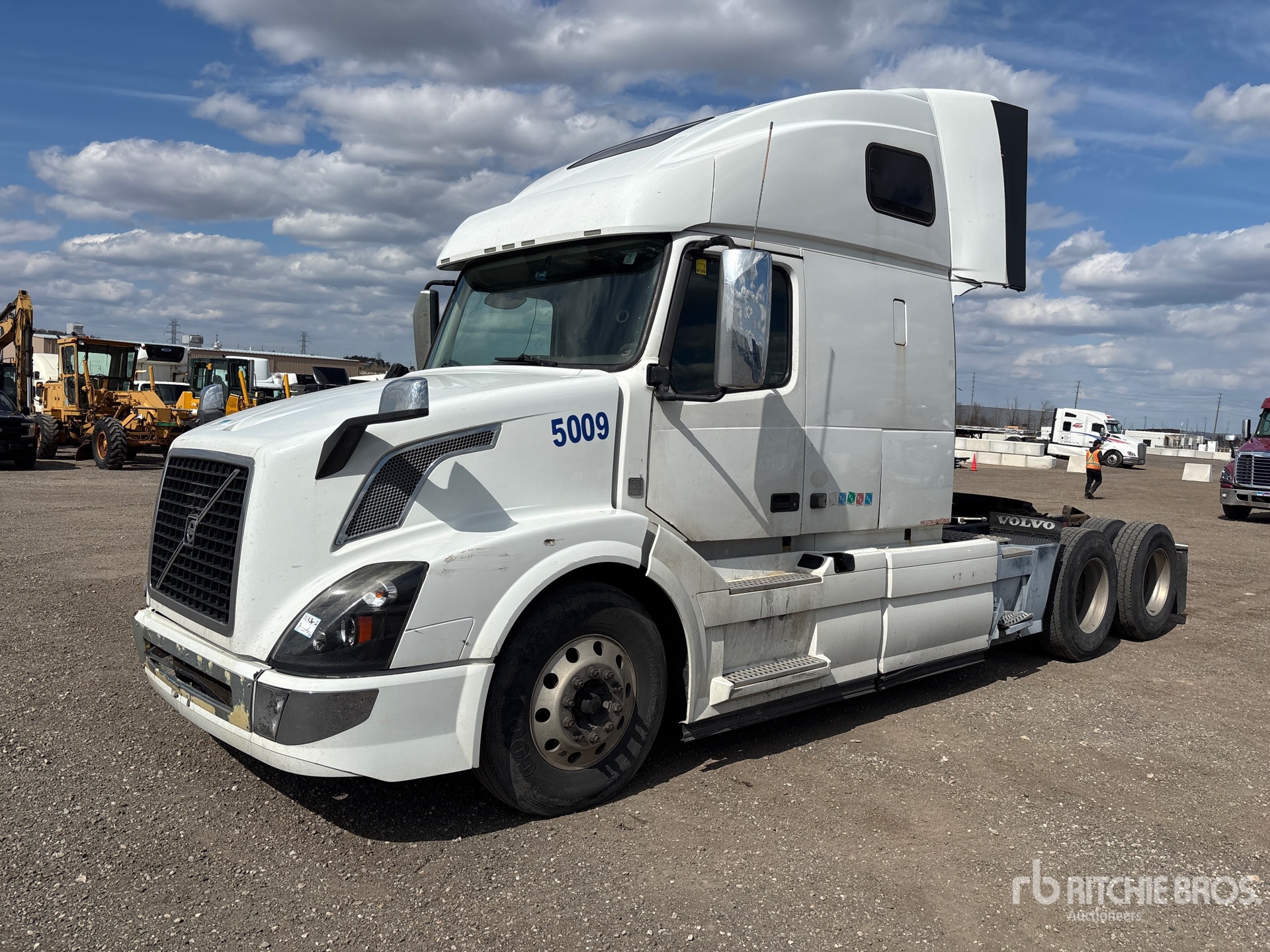 Photo of a 2017 Volvo VNL
