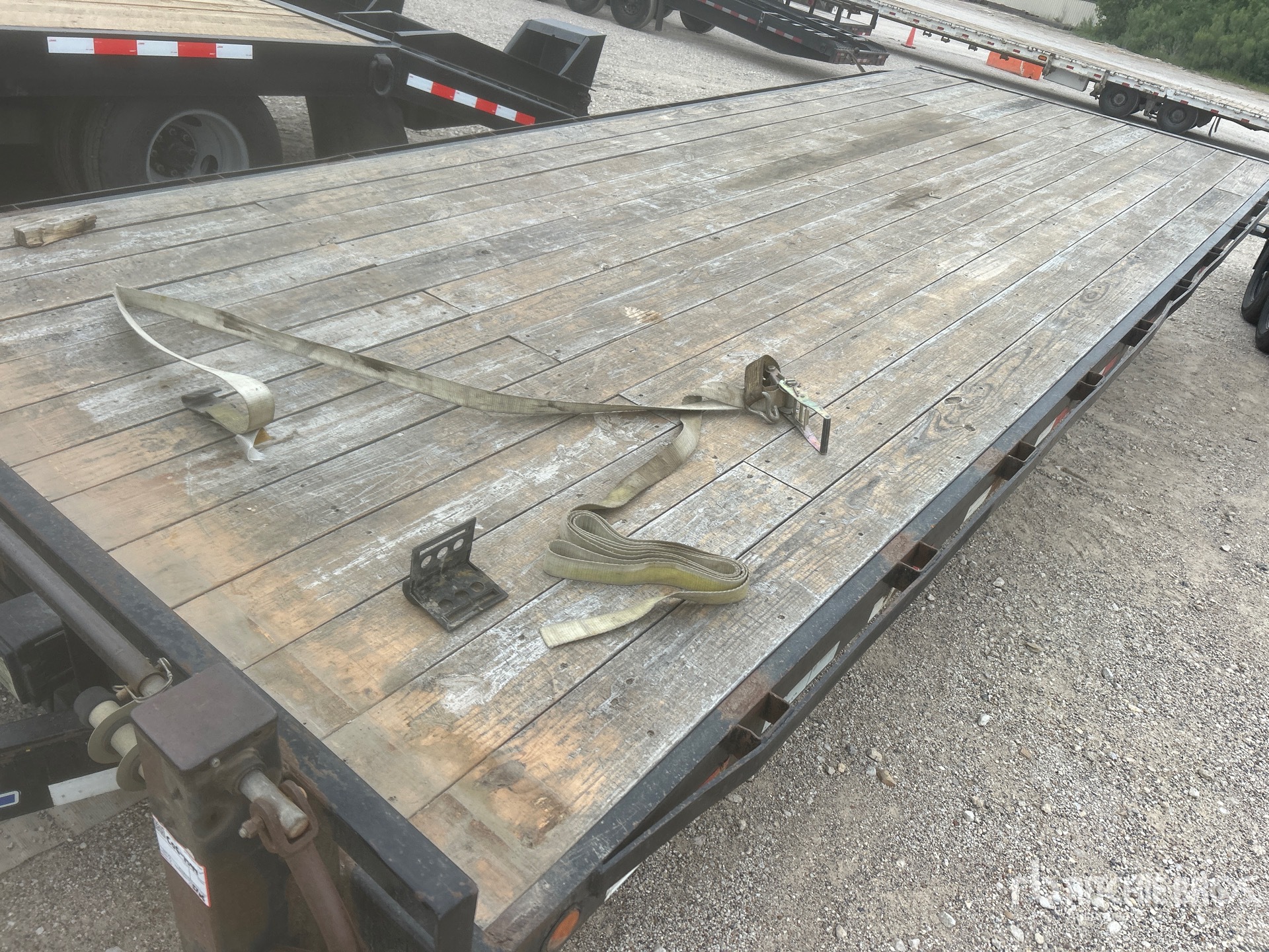 2015 Load Trail 22 ft T/A
